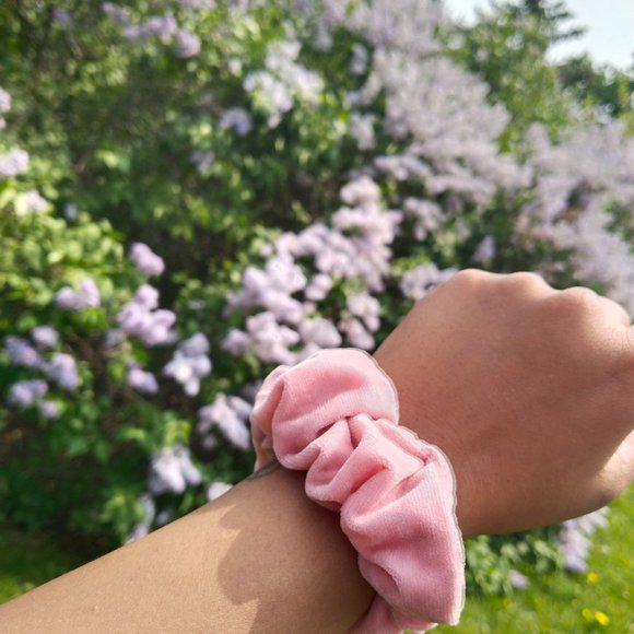 pack of Scrunchies - Picture 3 of 11